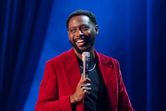 With 10 kids at home, comedian Kountry Wayne says real life writes the jokes