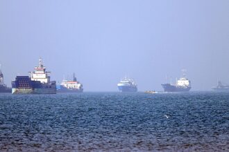MORNING GLORY: US must create a demilitarized zone along the Hormuz Strait