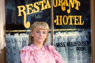Original 'Little House' villain returns for reboot with warning for new Nellie