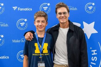 Tom Brady draws inspiration after meeting with Make-A-Wish teen heart transplant recipient at Fanatics Fest