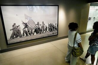 Great-grandson of slaves has warning about Smithsonians anti-American indoctrination and more top headlines