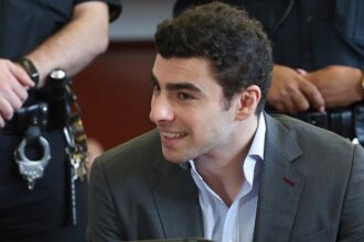 Luigi Mangione's livestream stunt aims to get influencers to 'pressure' jurors: former prosecutor