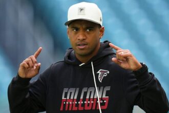 Falcons quarterback problems deepen as Tua Tagovailoa suffers oblique strain at practice