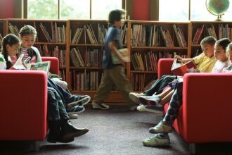 Put down those textbooks and turn off the screens. Here is a great way for kids to learn